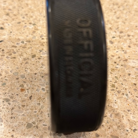 OKLAHOMA CITY BARONS AHL HOCKEY PUCK INGLASCO SHER-WOOD Official MADE /SLOVAKIA - Picture 8 of 9